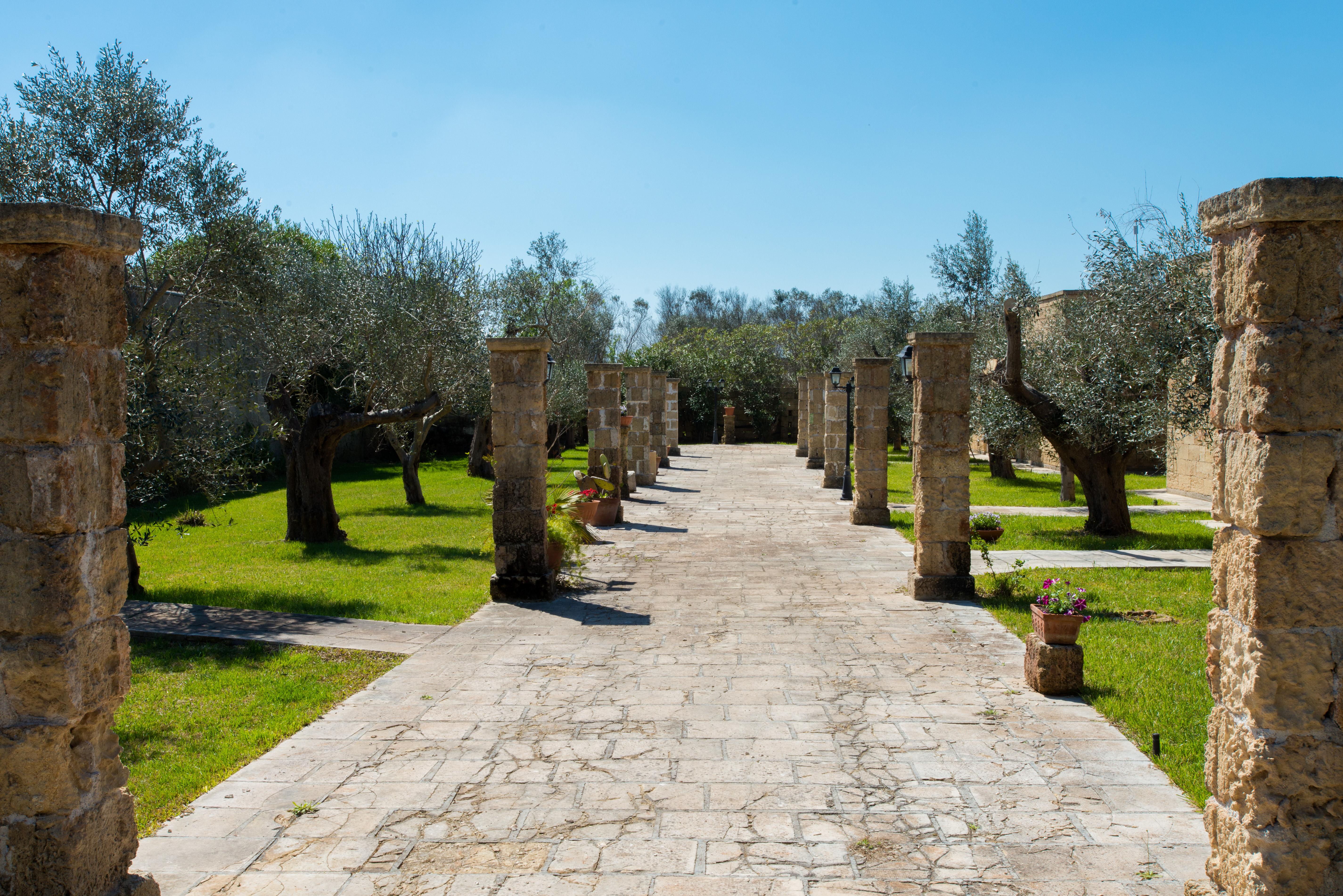 Relais Masseria Casina Dei Cari Hotel 4*